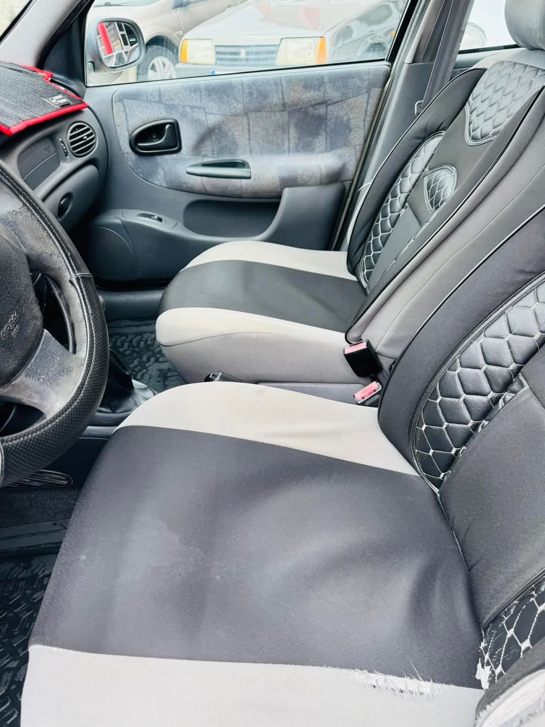 Megane 1 - Image 6